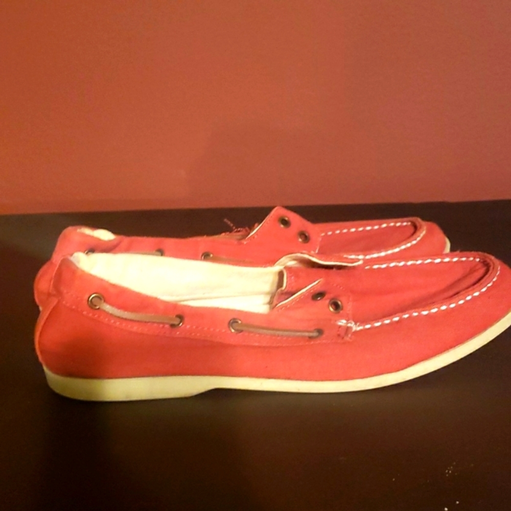 Old navy shoes